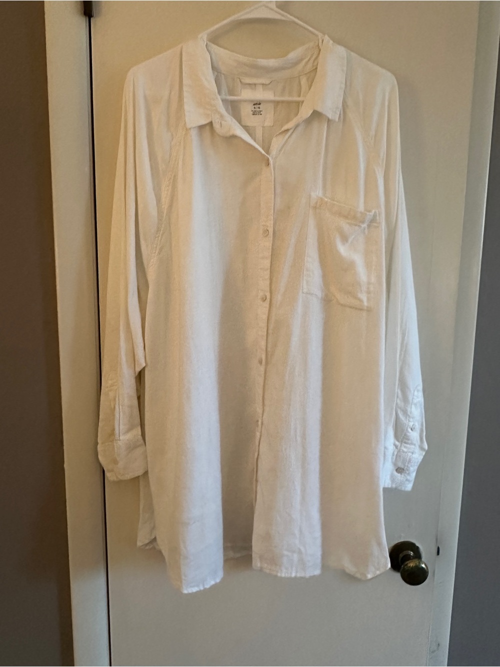 Aerie White Women’s Long-Sleeve Button-Down Shirt